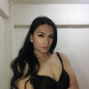 Filipina Ladyboy