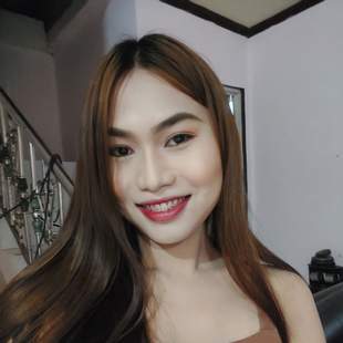 Filipina Ladyboy